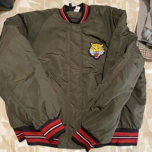 Dark green HM air jacket with Tiger figure